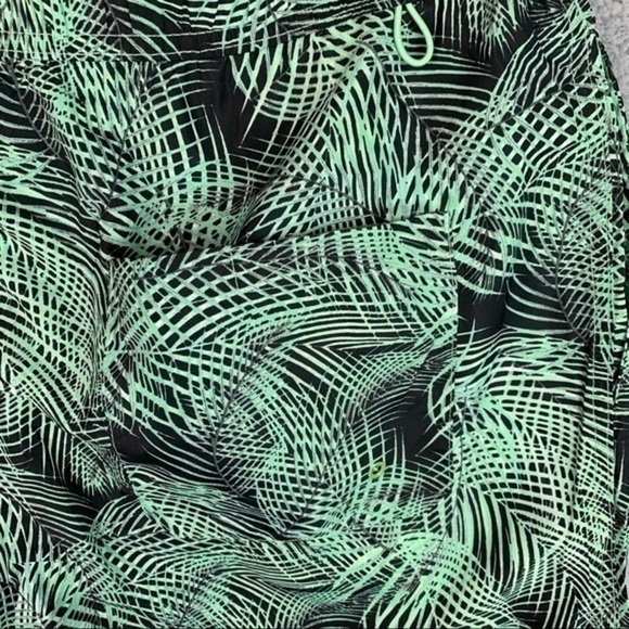 VIFUUR Mens XXL Swim Trunks Quick Dry Board Shorts with Mesh Lining - Picture 10 of 10